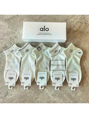 ALO Yoga Women's Neutral Tone Ankle Socks 5-Pair Box Set - NWT
